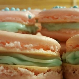 Meet your Posher, Lena